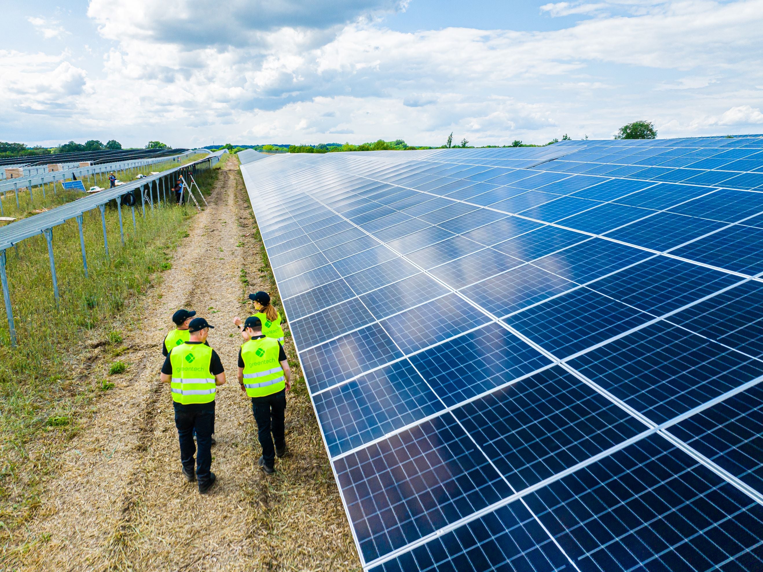 greentech betriebsfuehrung pv-anlage ganz